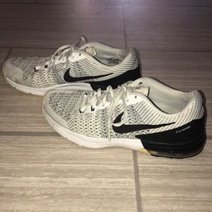 Nike Mens Tennis Shoes